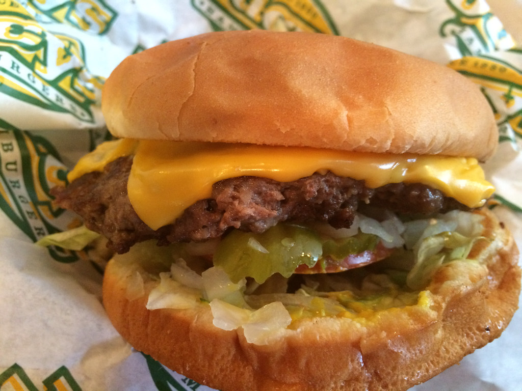 Jucys_Hamburgers_Longview_TX.2015 6 Lysha A Camera & A Cookbook