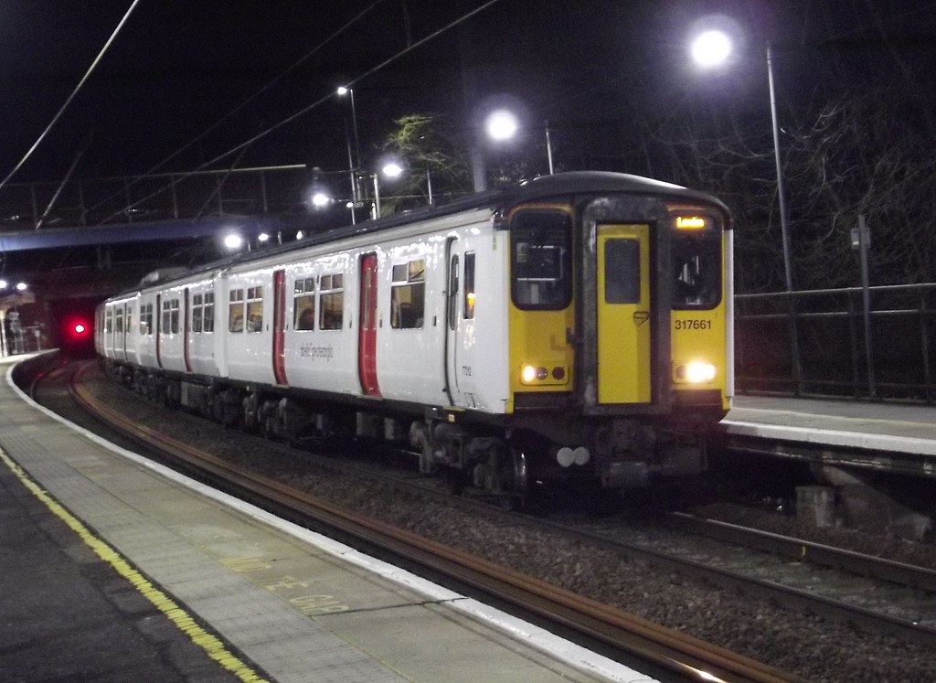 317661 2H53 Stansted Mountfitchet 22/02/16 Abellio Greater… Flickr