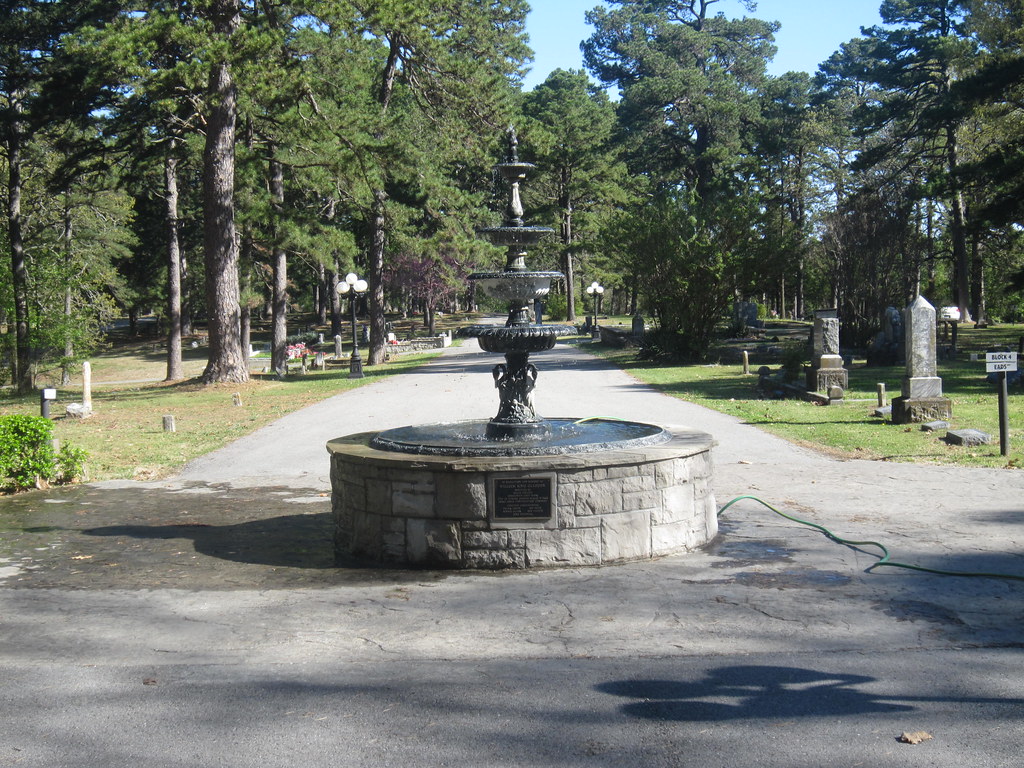Eureka Springs Cemetery 4 JuralMS Flickr