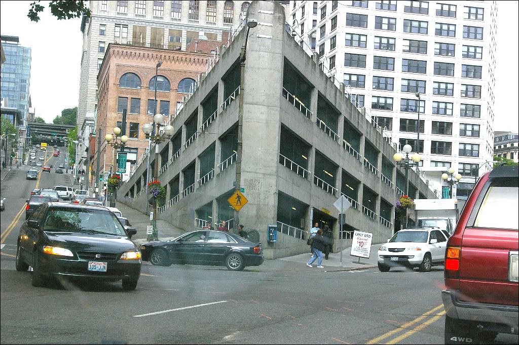 IMGP1696 This is a parking garage near Pioneer square in d… Flickr