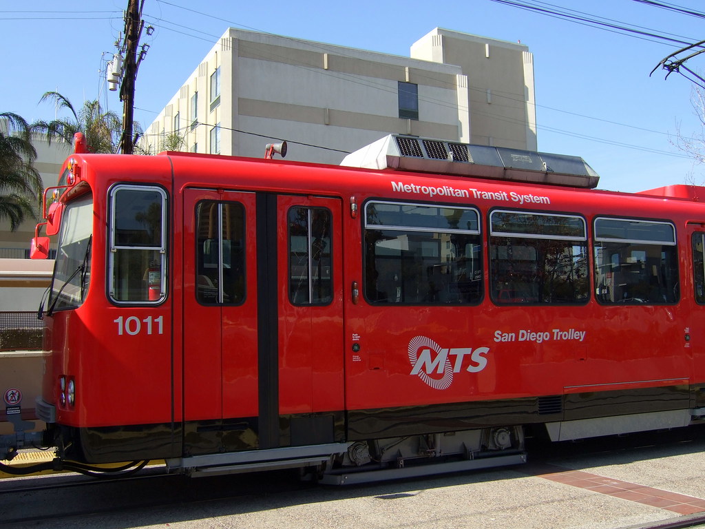 MTS San Diego Trolley 100V (^_) [MARK'N MARKUS] (_^) Flickr