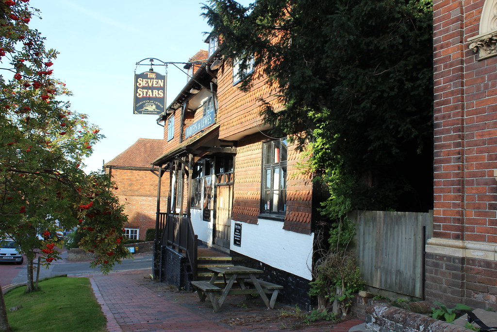 Robertsbridge The Seven Stars at Robertsbridge, Sussex steve Flickr