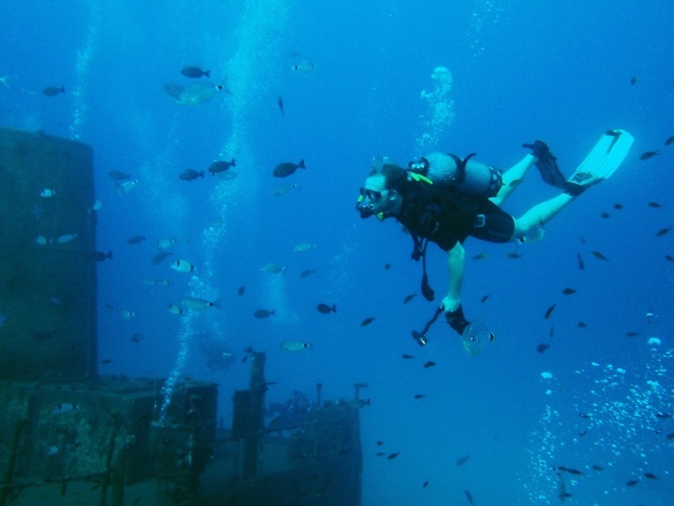 Scuba Diving with all the Fish and a sunk boat in malta. A… Flickr