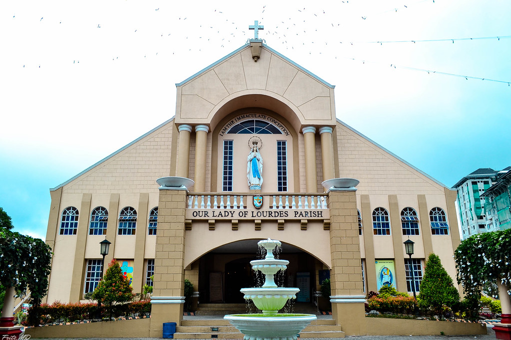 Our Lady of Lourdes Parish Tagaytay At the Our Lady of Lou… Flickr
