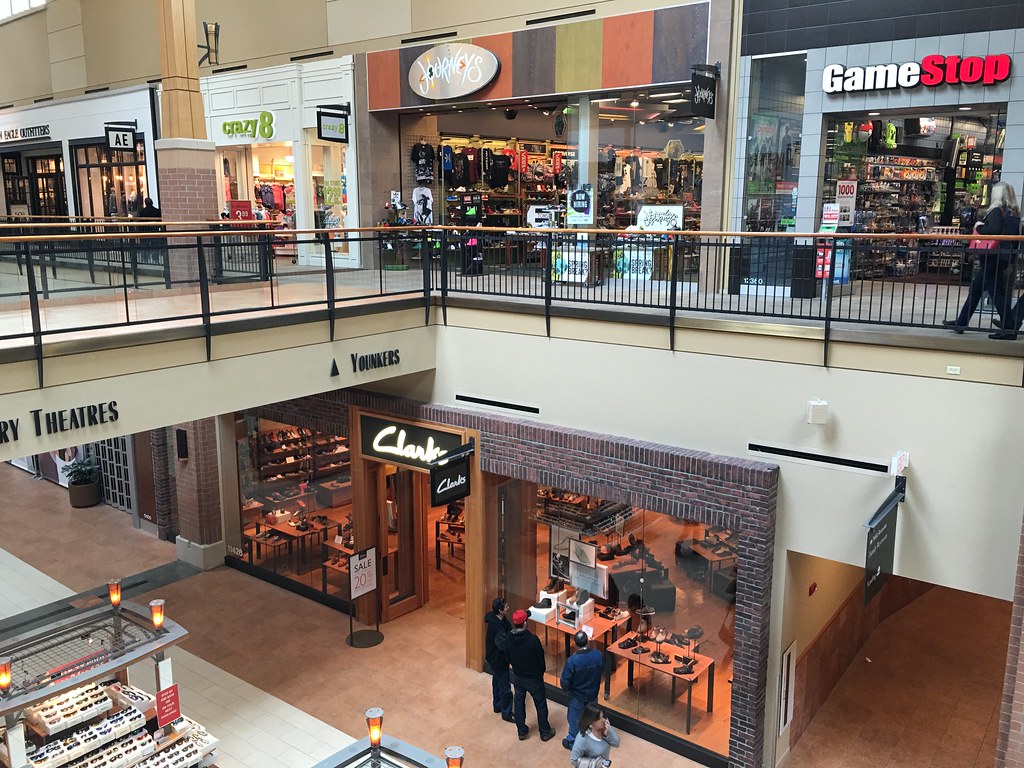 lululemon store jordan creek mall