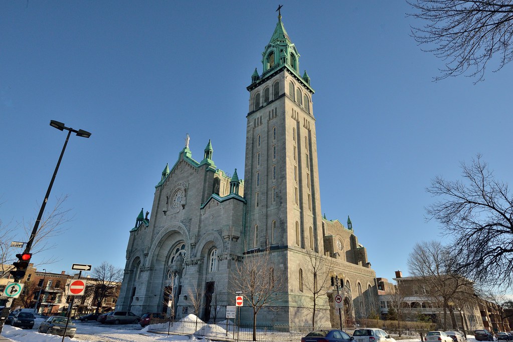 Église NativitédelaSainteVierged'Hochelaga While the … Flickr