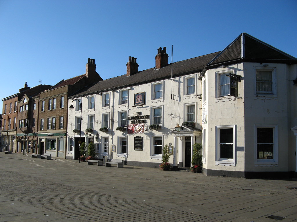 IMG_4567 The Londesborough Pub & Hotel, Selby. Andrew Batram Flickr