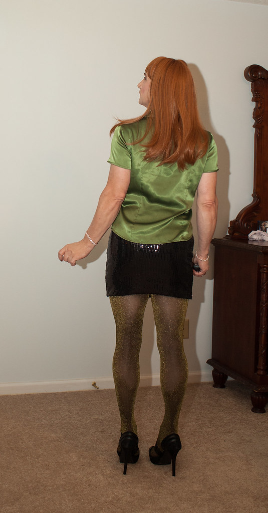 Green Top Black Sequin Skirt 06 Vicki Stix Flickr