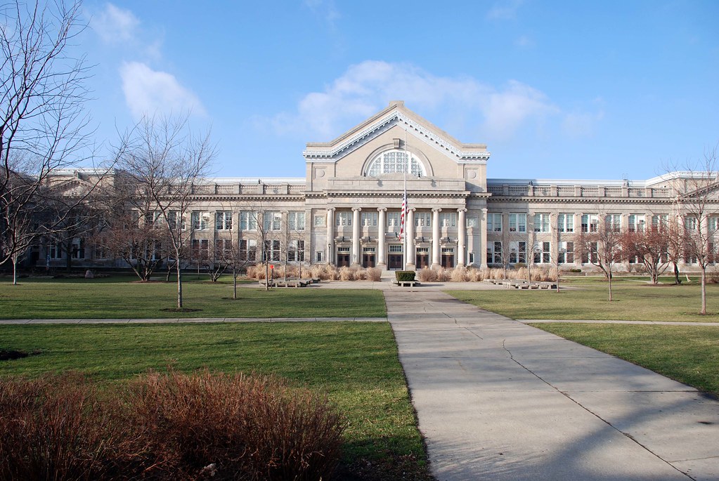 Nicholas Senn High School, 5900 N Glenwood Ave a photo on Flickriver