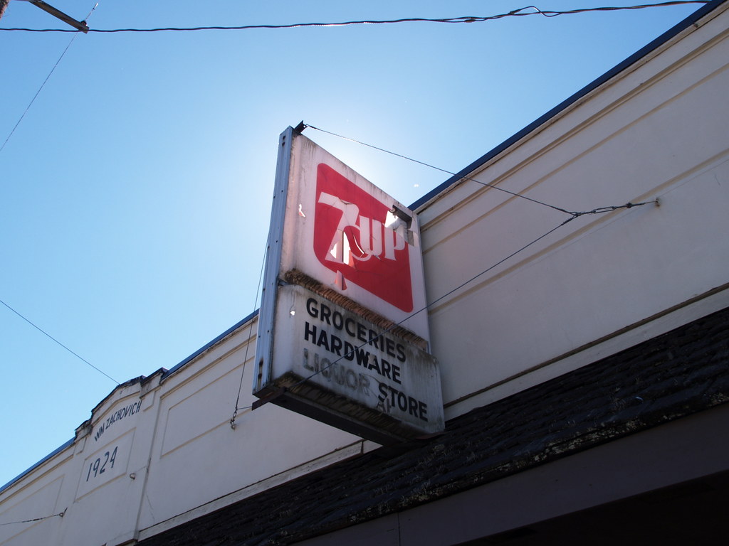 7Up, Pe Ell, Washington Andrew Filer Flickr