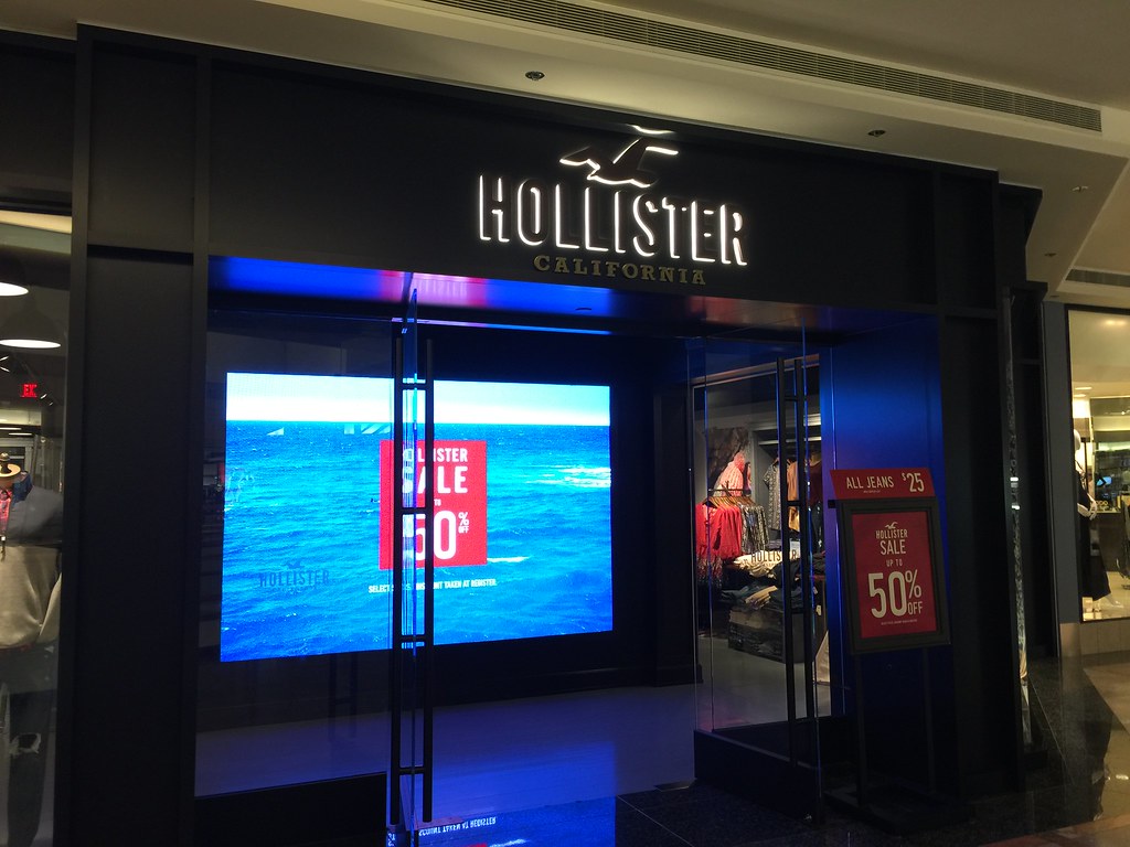 Hollister Westfield San Francisco Centre This store repl… Flickr
