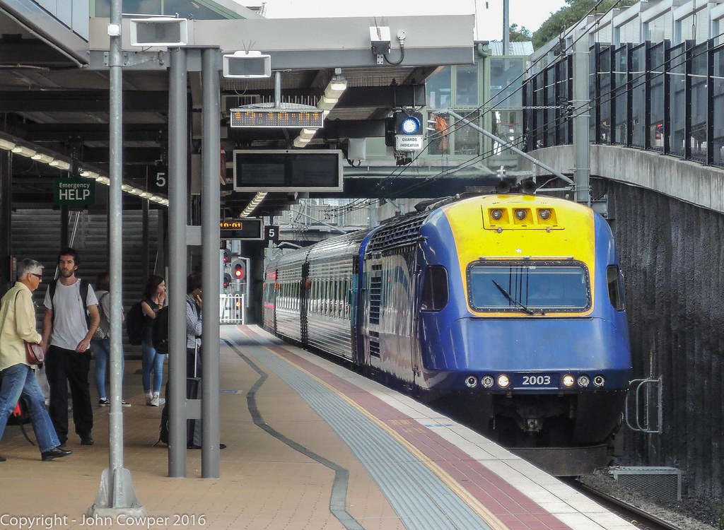 NSW TrainLink The Grafton XPT arrives at Hornsby Flickr