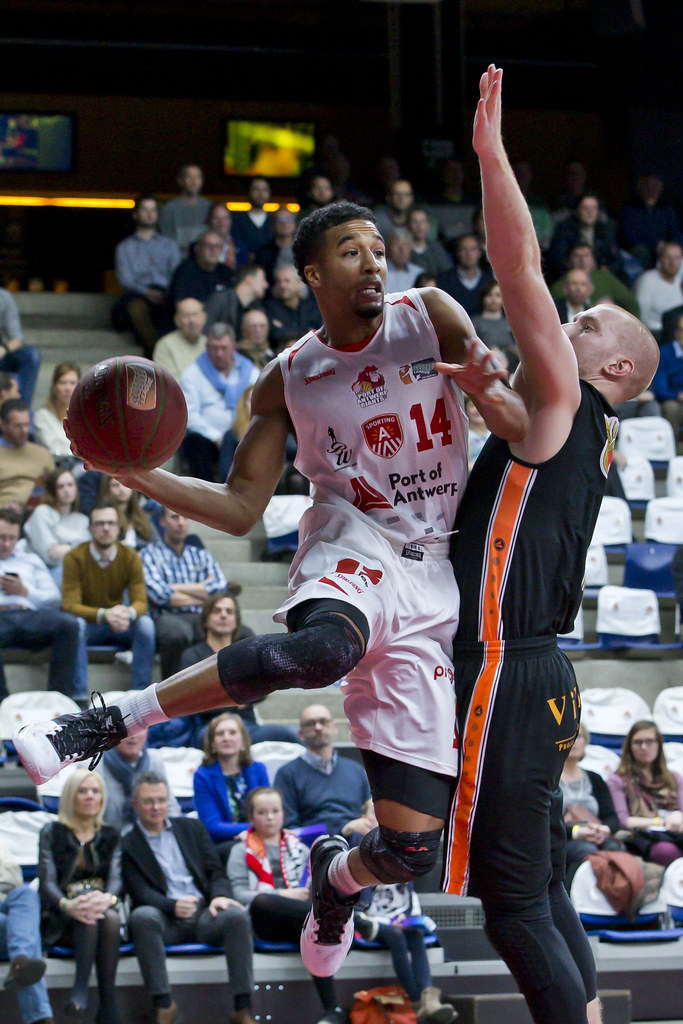 Basketbal / Port of Antwerp Giants Leuven Bear Basketbal… Flickr