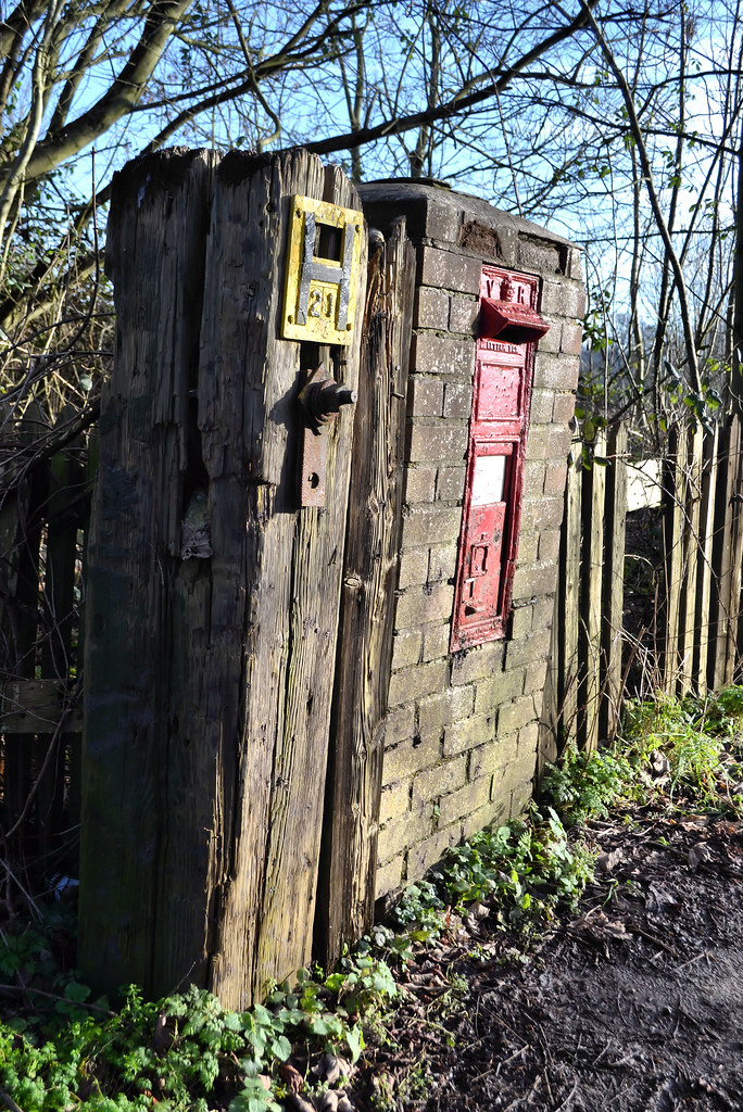 Claydon Station A Victorian postbox (MK18 55) at the entra… Flickr