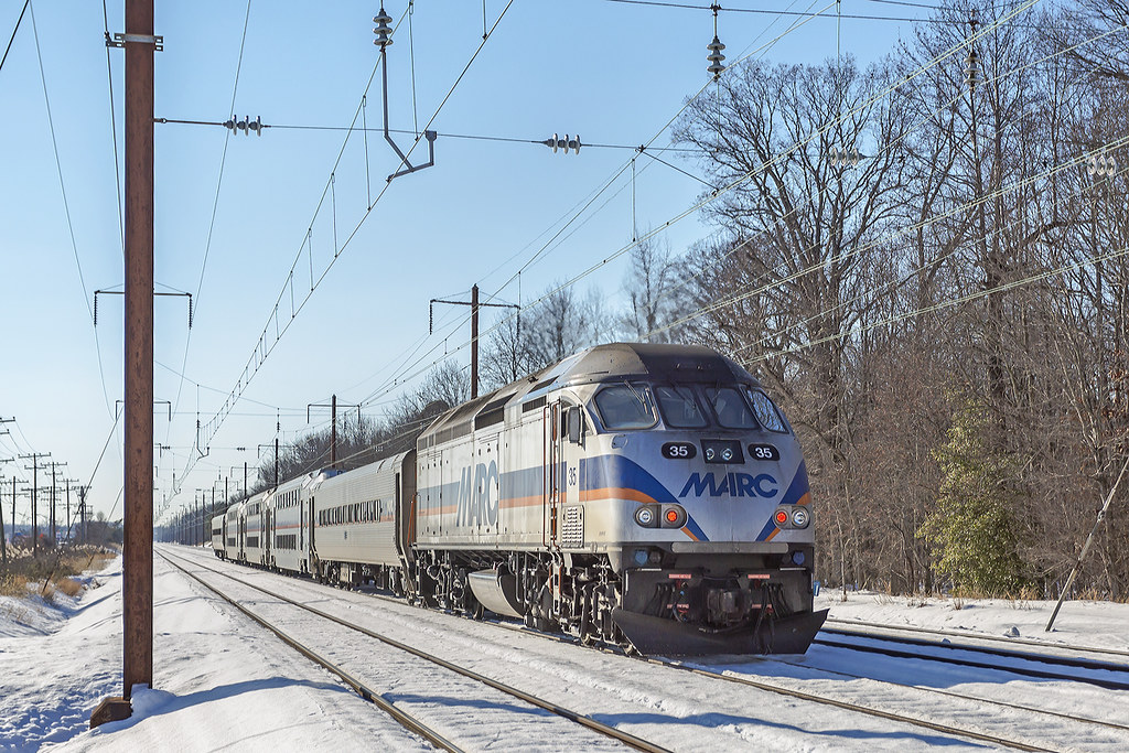 20160127 1501 MARC 35 Middle River, MD A SB MARC commute… Flickr