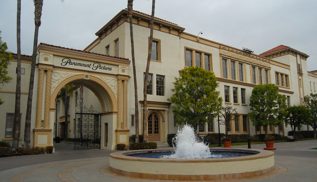 DSC_0555c Bronson Gate and Fountain, Paramount Pictures Grudnick