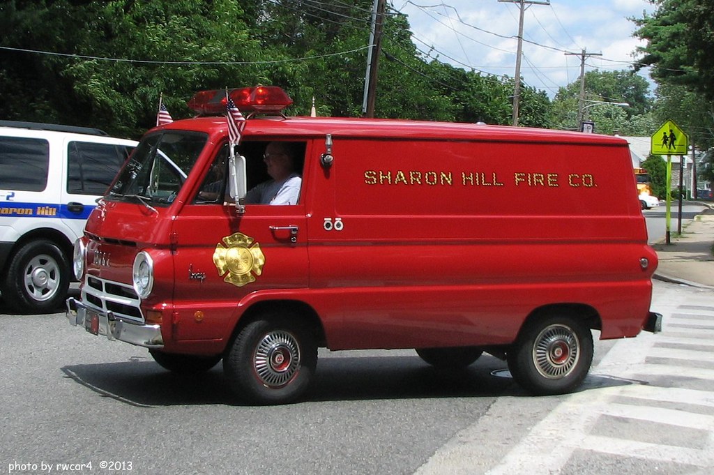Sharon Hill PA Fire Co 1968 Dodge Van Spill Unit 09 (3… Flickr