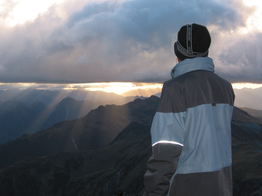 Kelvin and sunset Mt Freyburg John K end of day 2 Freyberg… Flickr