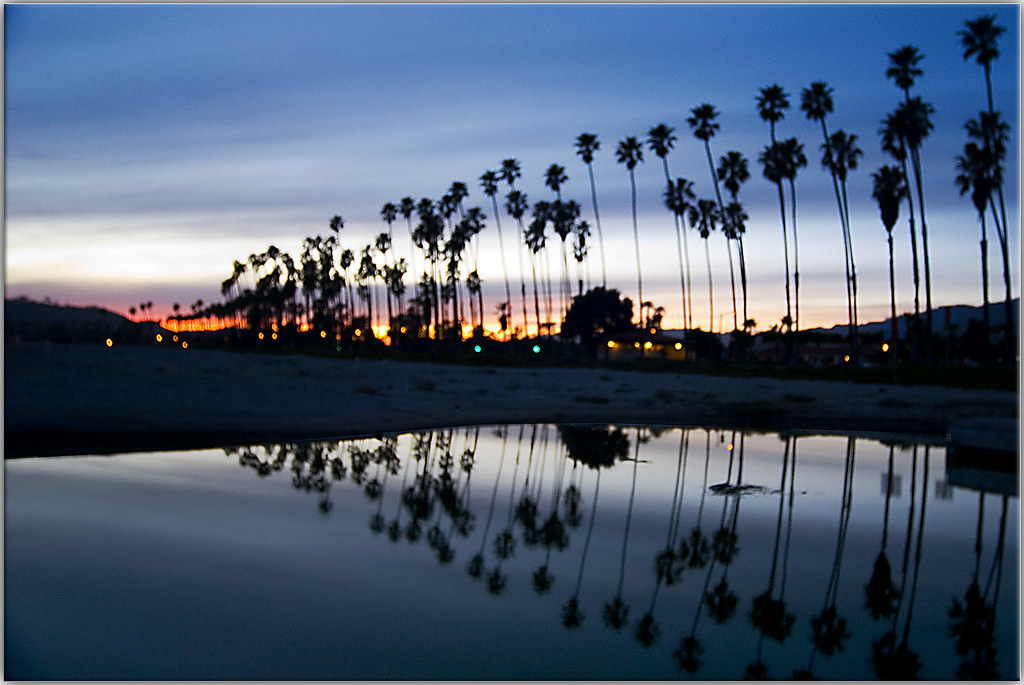 Moment for Reflection I was in Santa Barbara at dusk the o… Flickr
