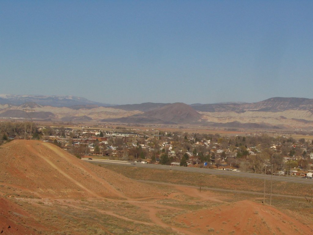Sunset over Richfield, Utah, As Seen from Red Rock Area Ne… Flickr