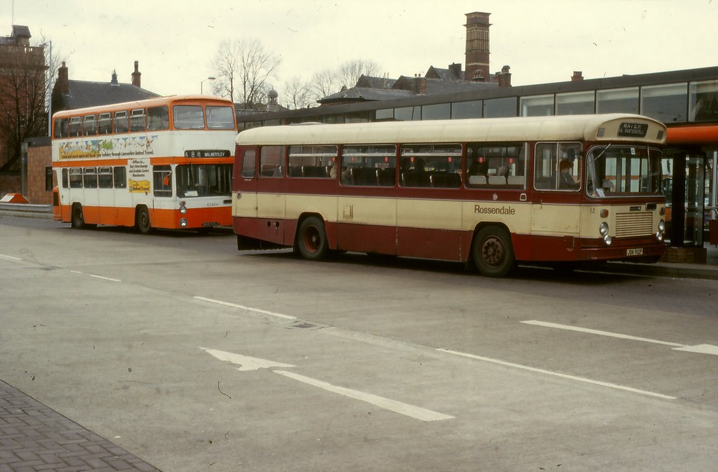 BS4110 JDK912P , NEN508J BURY BUS STATION TUE 30.03.1982 Flickr