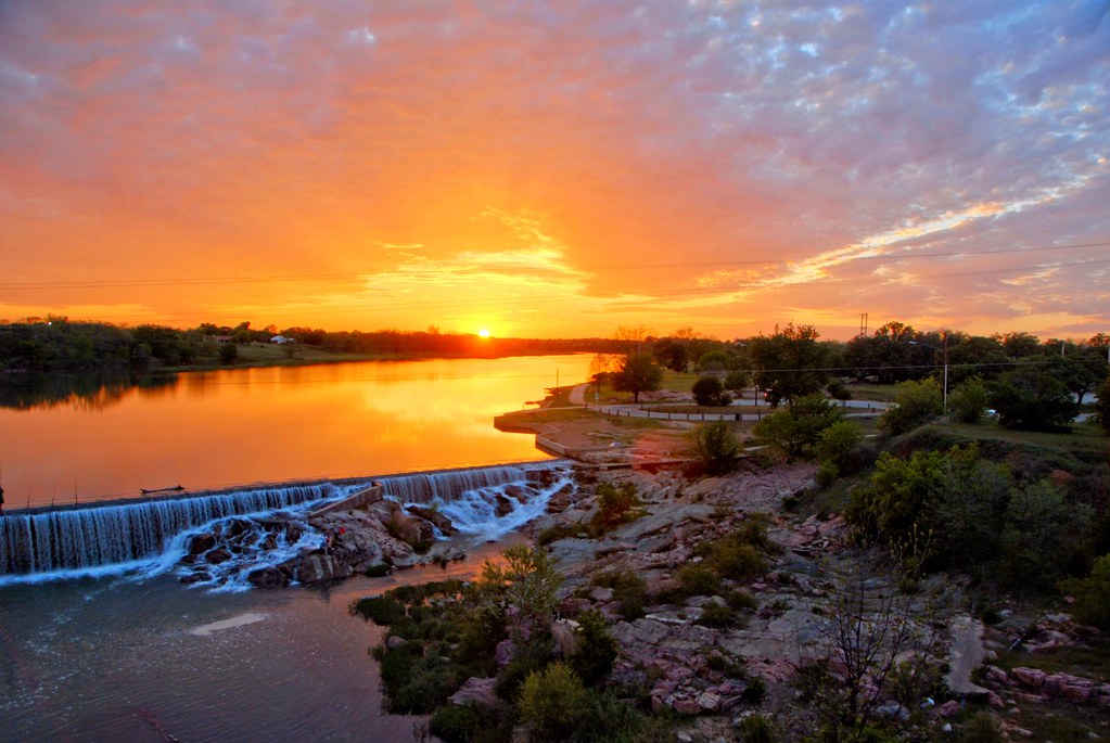 Llano Col Rvr Colorado River Bridge, Llano TX unklejoe Flickr