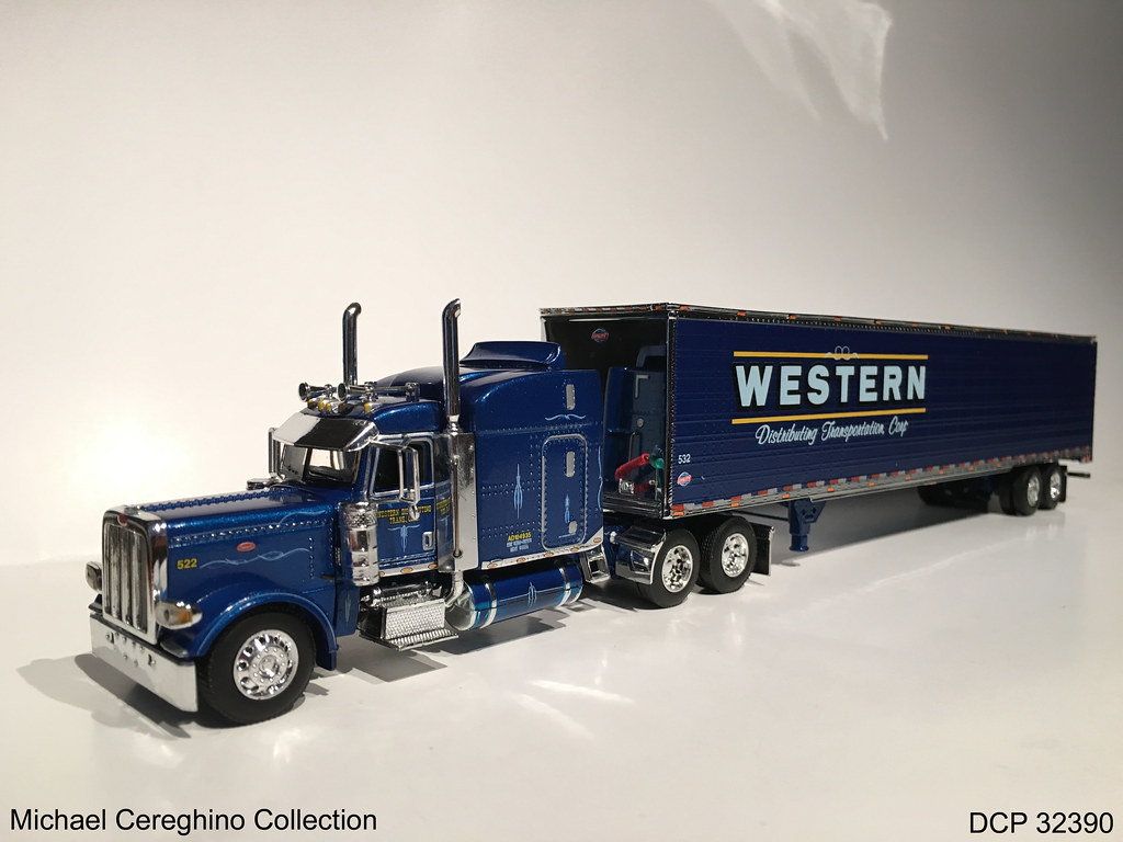 Diecast replica of Western Distributing Peterbilt 389 with… | Flickr