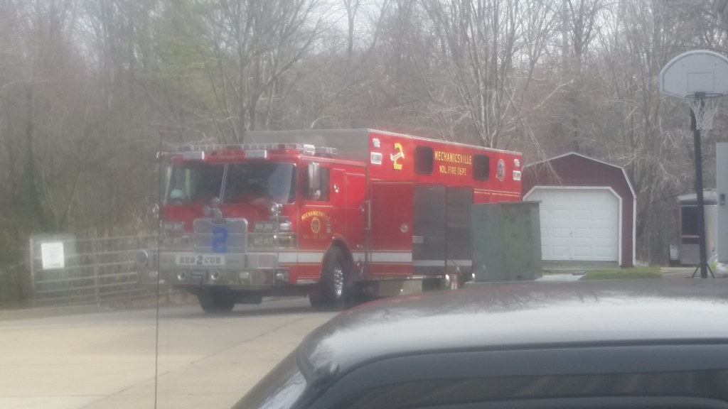 Mechanicsville Volunteer Fire Department Squad 2 filling t… Flickr