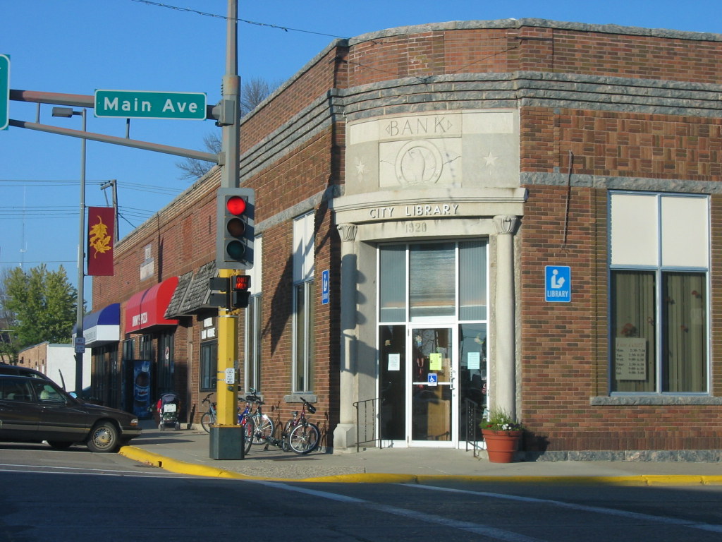 Main Street, Gaylord Minnesota a photo on Flickriver