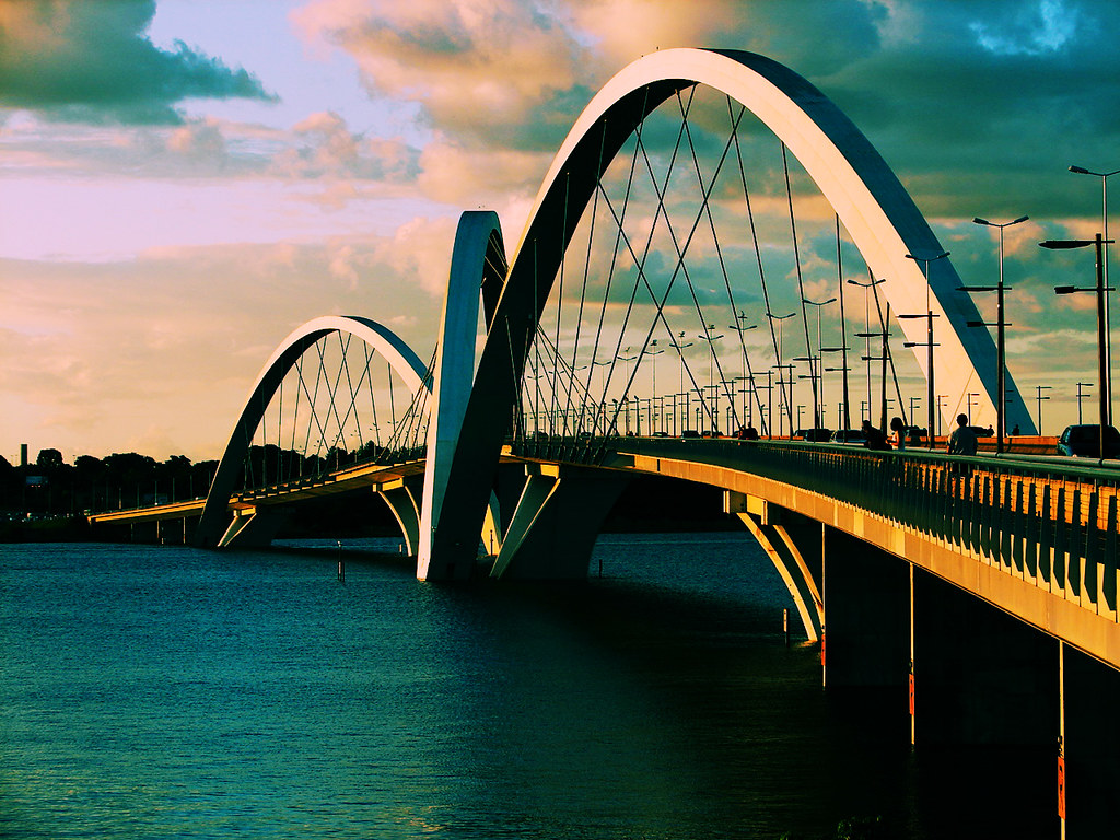 Terceira Ponte (Ponte JK) Bridge over Brasilia's lake, des… Flickr