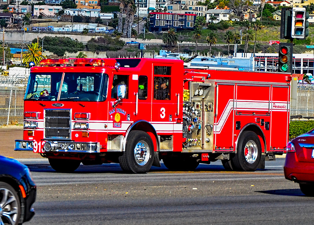San Diego Fire Department 3 Paramedic TDelCoro December 14… Flickr