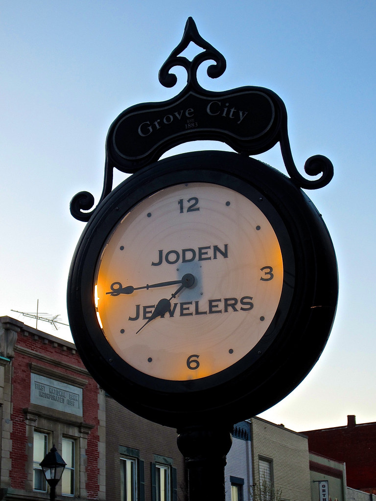 Joden Jewelers, Grove City, PA Street clock in Grove City,… Flickr