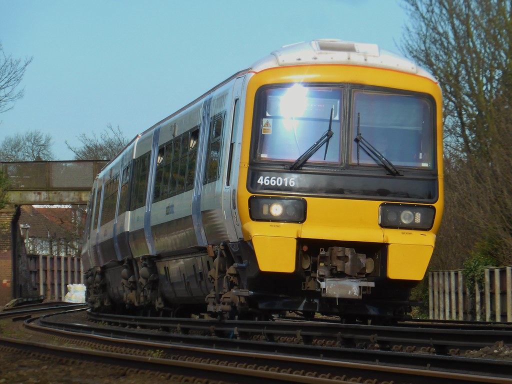 466016 and 465 number 193 to Orpington Train Photos Flickr