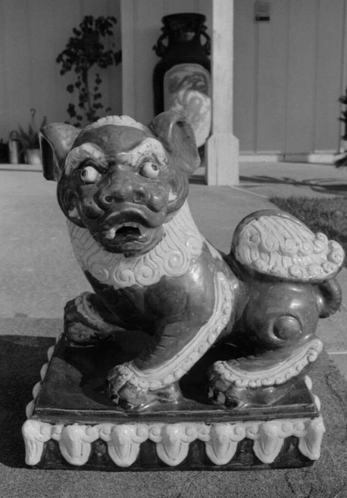 Chinese Statue It was the Year of the Dog in 1982 A Ch… Flickr
