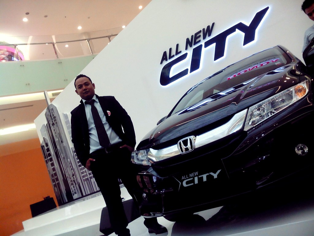 sales dealer honda madiun david_lev1 Flickr