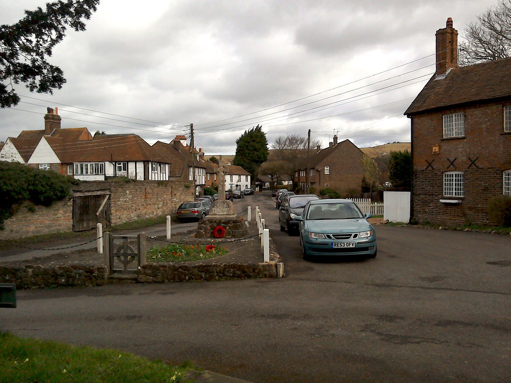 Newington, near Folkestone, Kent. Looking down The Street … Flickr