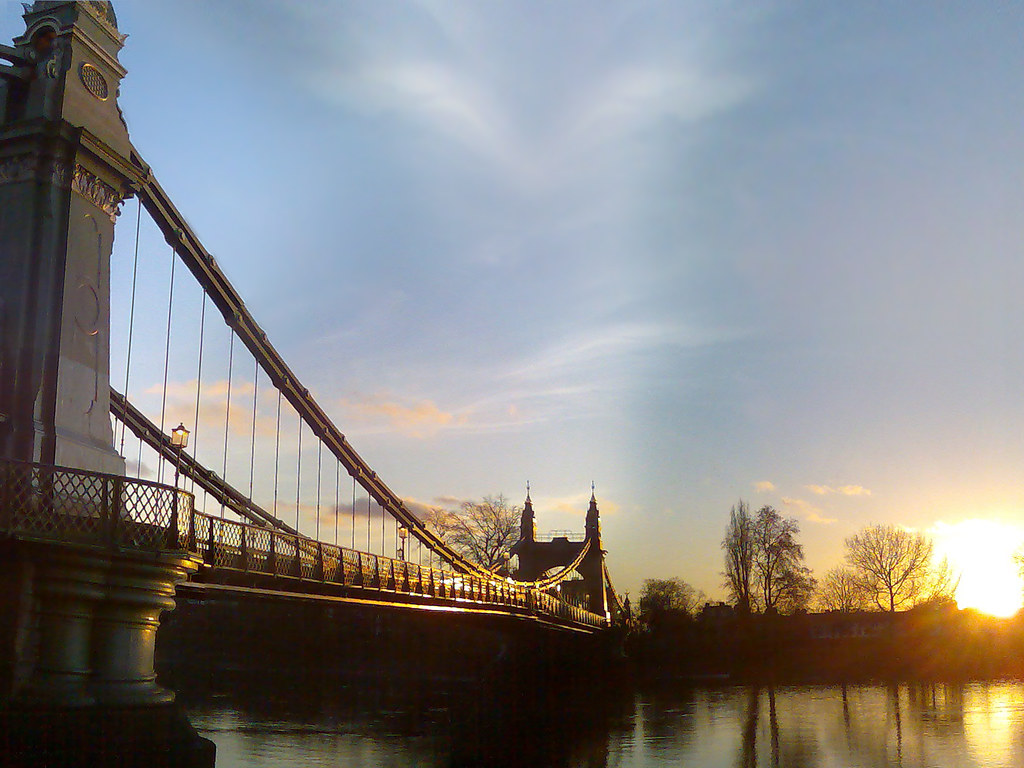 Hammersmith Bridge Photo of Hammersmith Bridge. Composite … Flickr