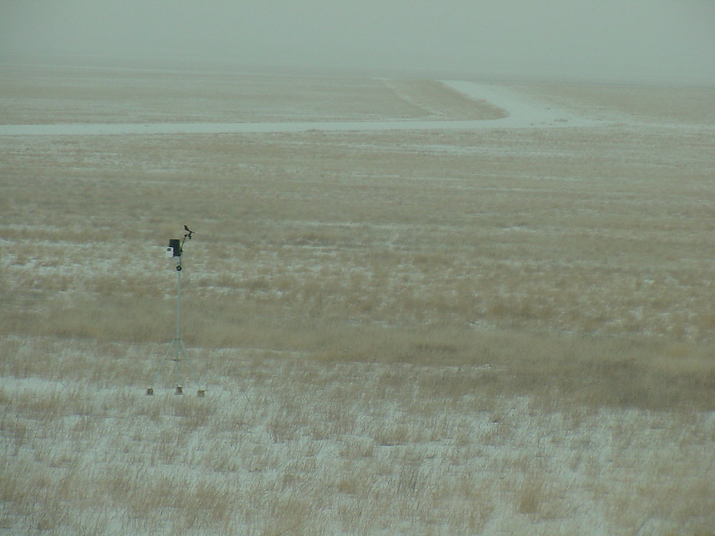 Benton Lake National Widlife Refuge Weather Station lookin… Flickr