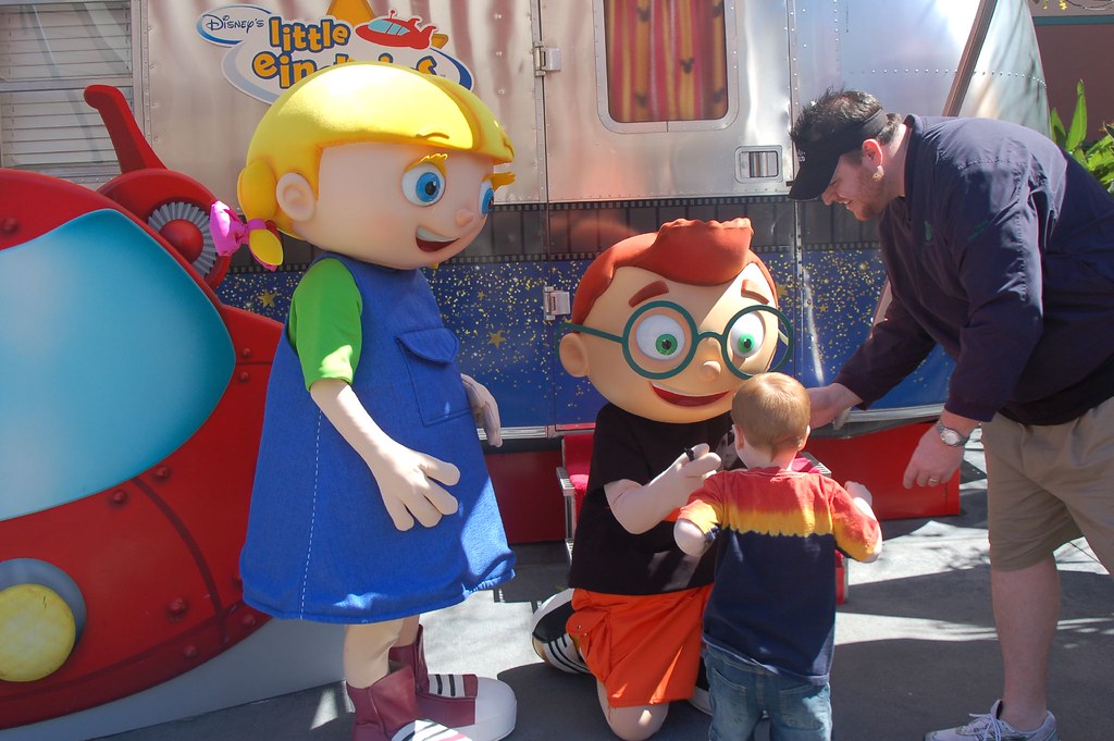 Little Einsteins The Boy meets Annie & Leo from Little Eni??? Flickr