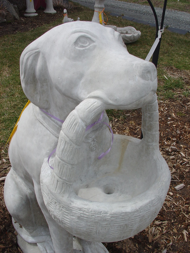 Dog with Basket Garden Statue Sea Meadow Gifts Essex, Mass… Flickr