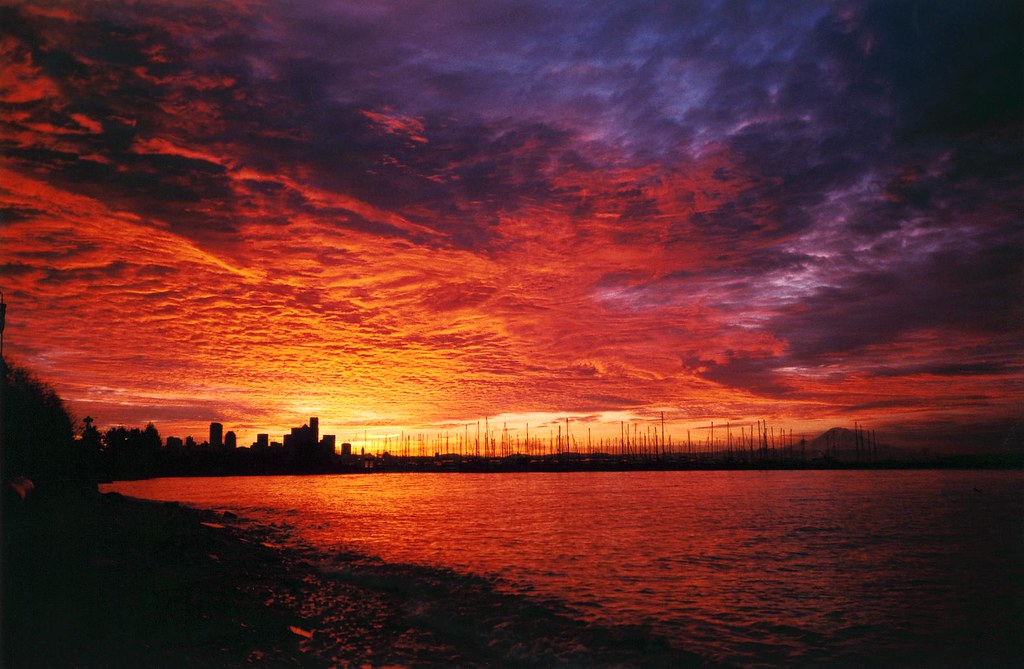 Sunrise at Magnolia Beach, Seattle, WA Added to theCream … Flickr
