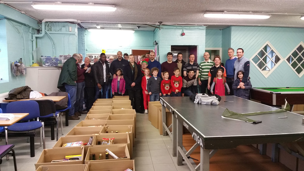 20151206_102845_ 85 hampers ready for delivery Liverpool Round