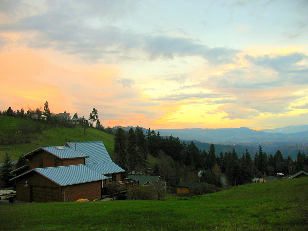 Elevation of Snowden Rd, White Salmon, WA, USA Topographic Map