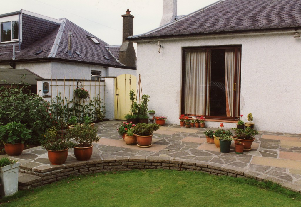 Greenbank, Edinburgh, June 1994 alljengi Flickr