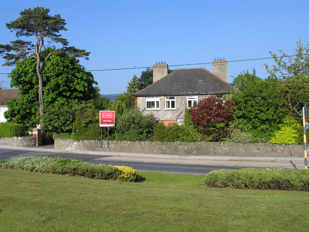 2010 Claremount Road, May Pat Rooney Flickr