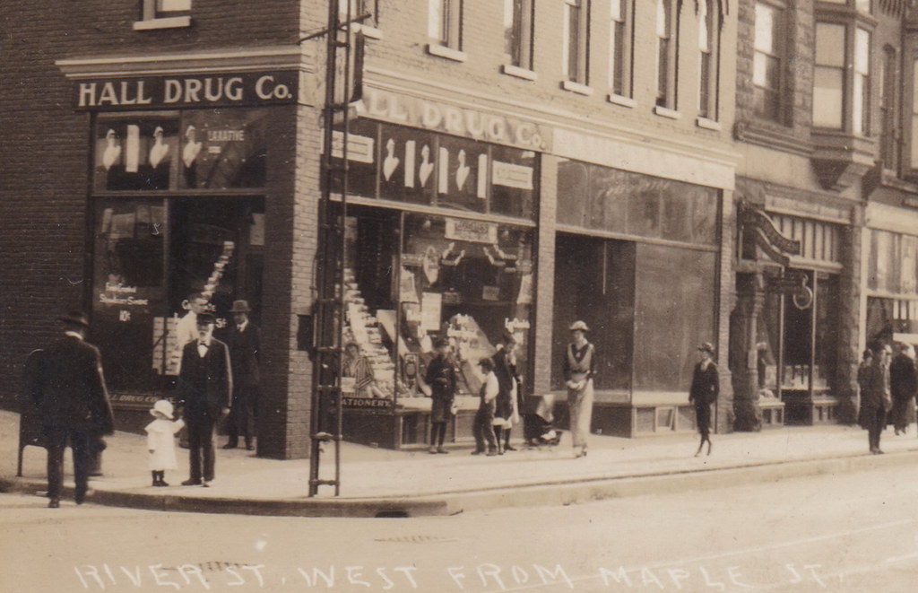 NW Manistee MI RPPC Downtown Stores & Businesses RIVER STR… Flickr