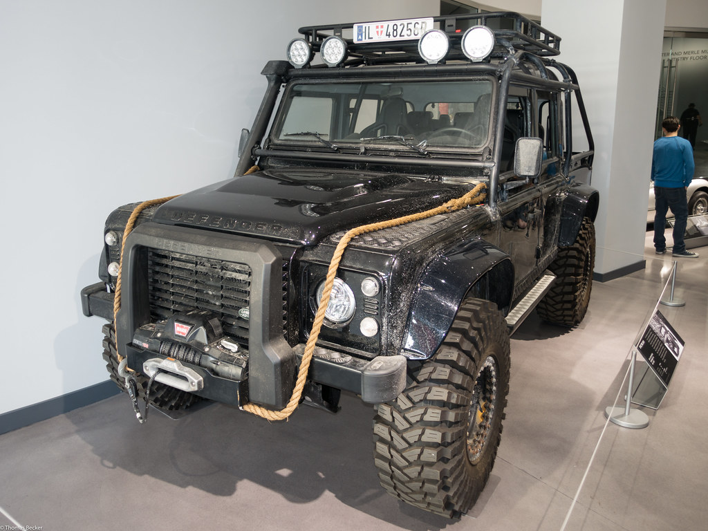 Land Rover Defender 110 Big Foot SPECTRE (S000472) Flickr