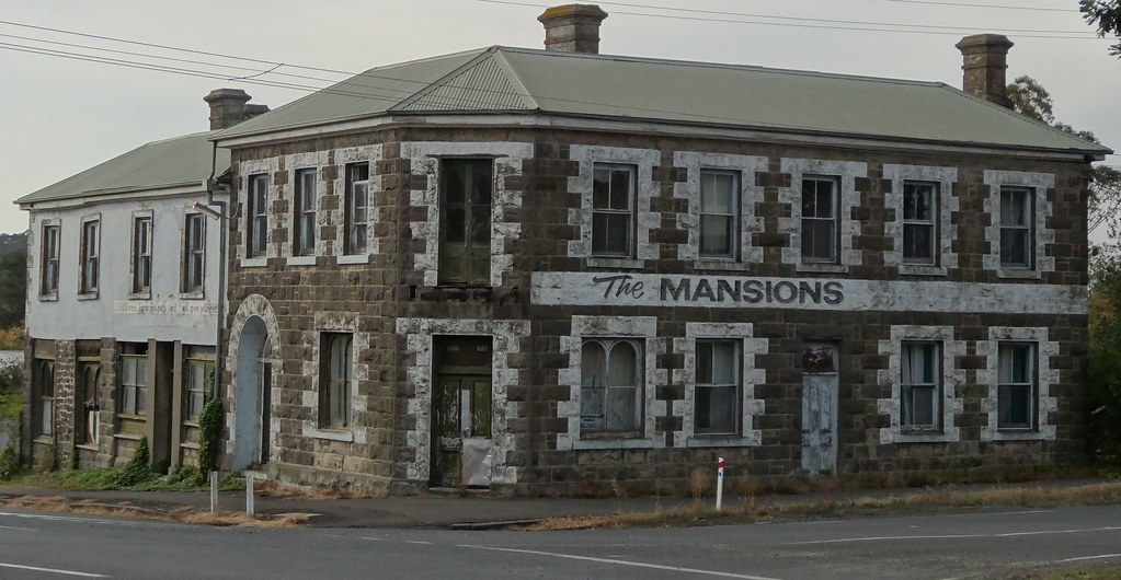 Malmsbury. The former Mansions Hotel near the Railway Stat… Flickr