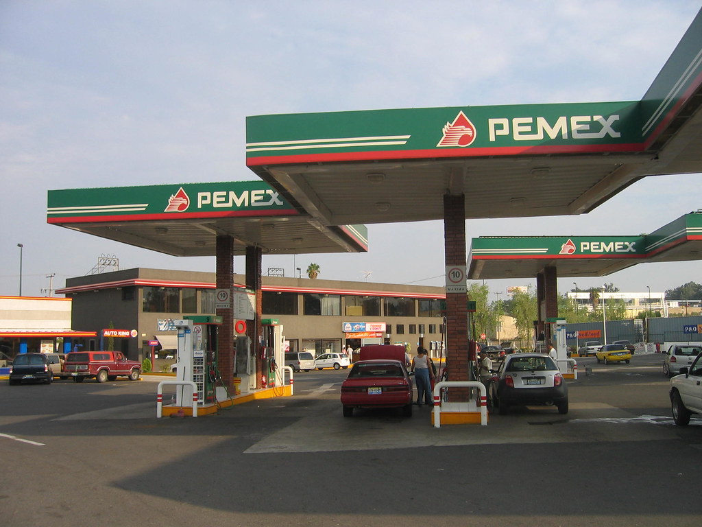 The everpresent Pemex stations ALL gas stations in México … Flickr