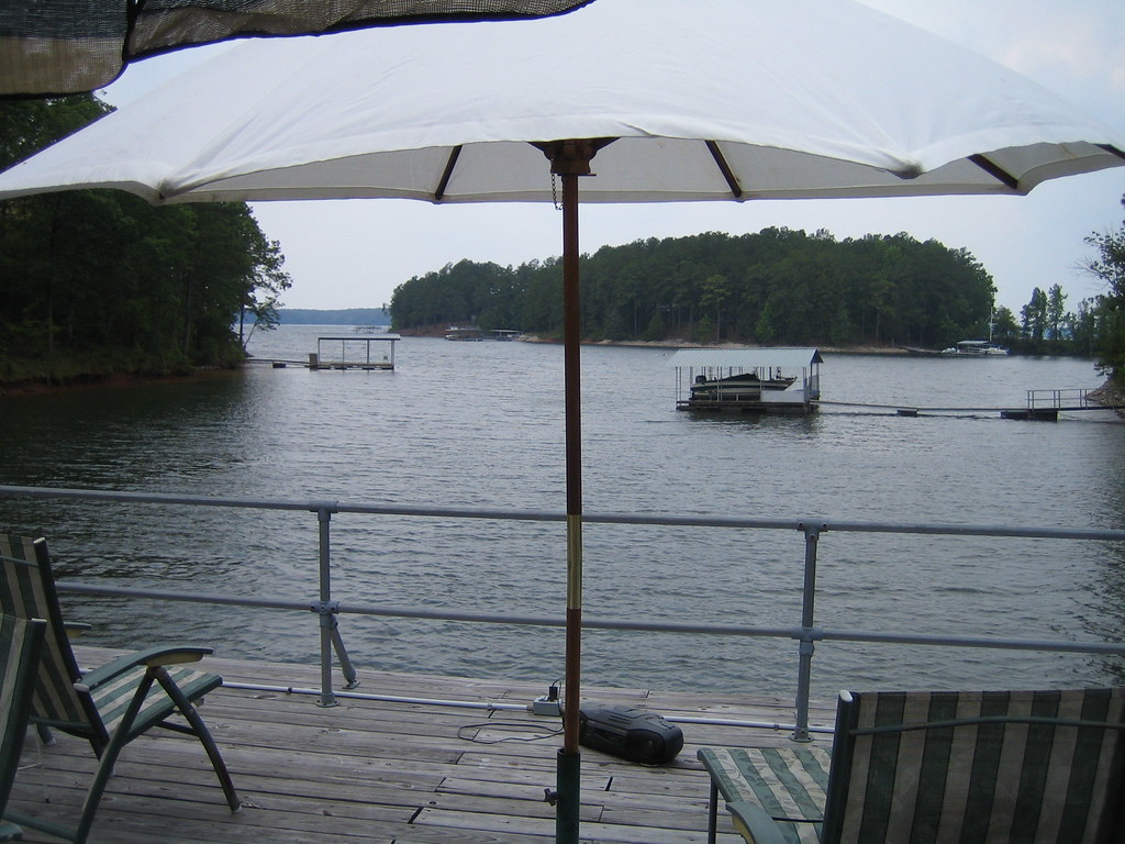 Lake Lee and I take a swim at Lee's friend's lake housen… Flickr